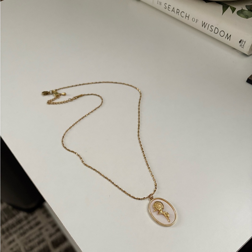Sun Flower Gold Necklace 🌻